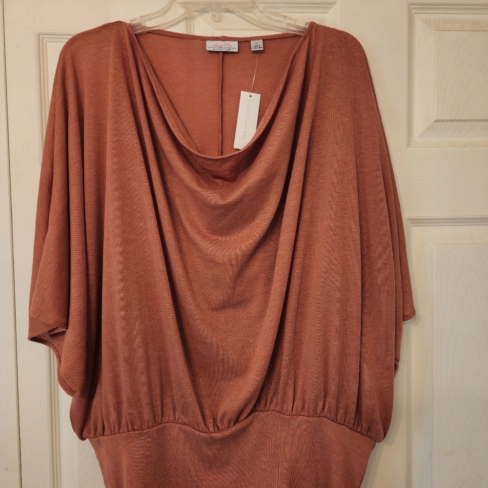 Peachy/Orange Blouse w/dolman style sleeves